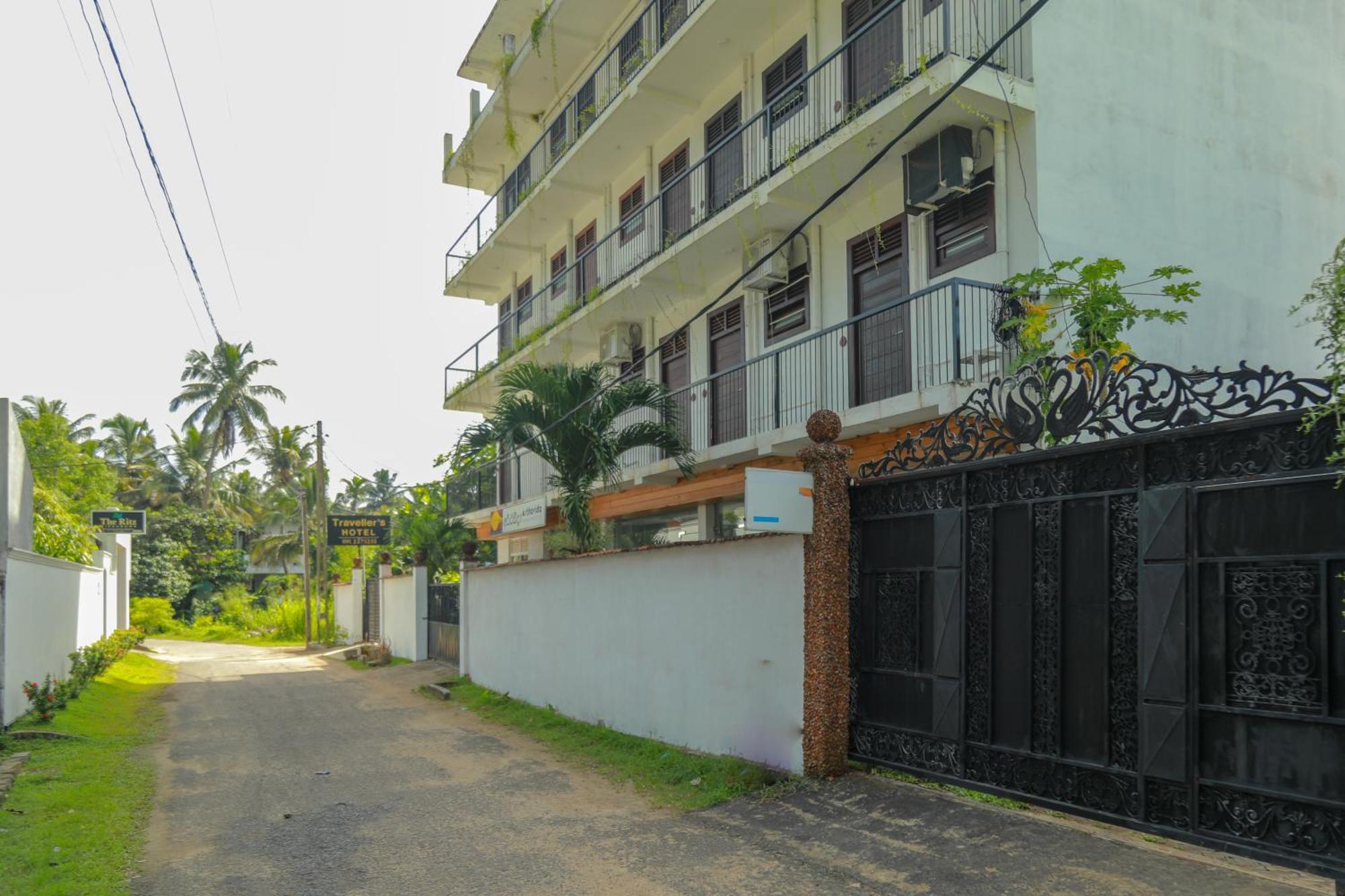 Traveller'S Hotel Хиккадува Экстерьер фото